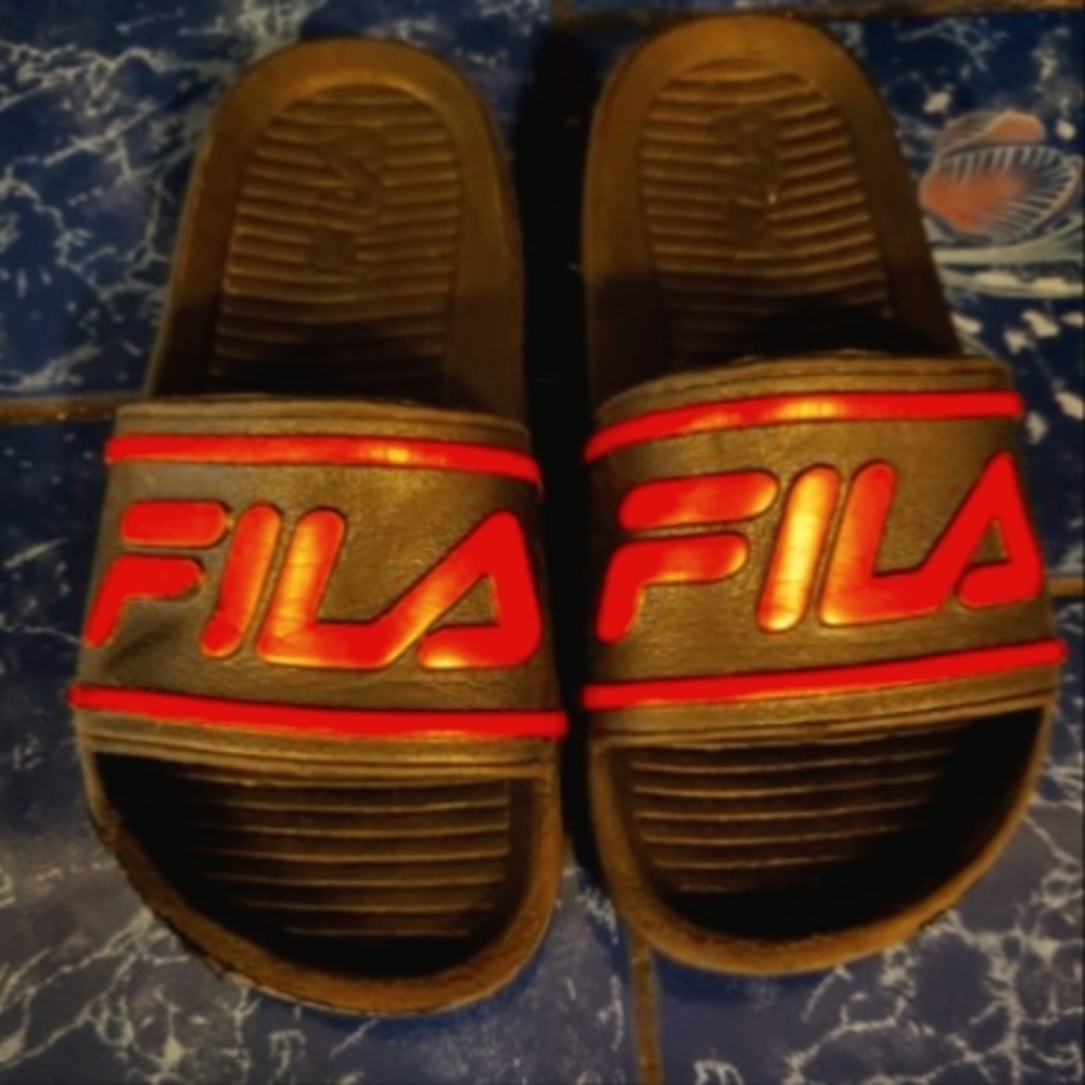 FILA Slides Little Kid Size 11